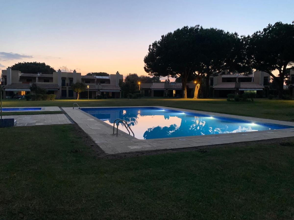 Casa De Ferias Com Piscina - Condominio Vilamouratenis Ngoại thất bức ảnh